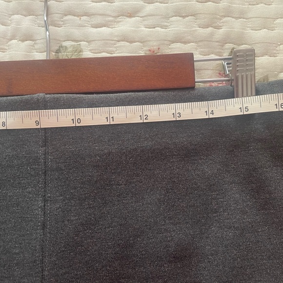 Women’s gray pencil skirt - Picture 4 of 5